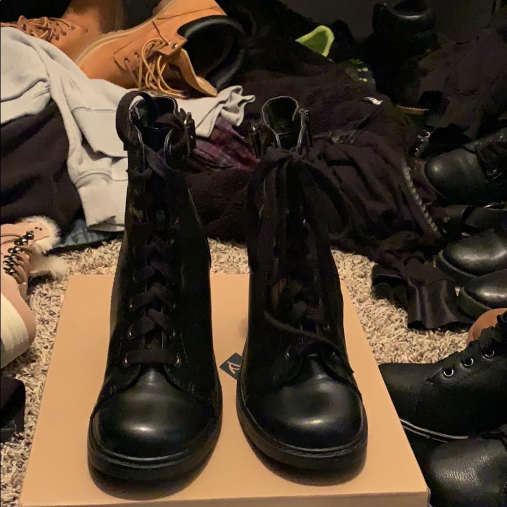 Womens boots